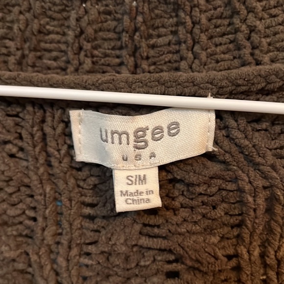 Oversized Boutique Style Olive Green Sweater - Picture 3 of 3